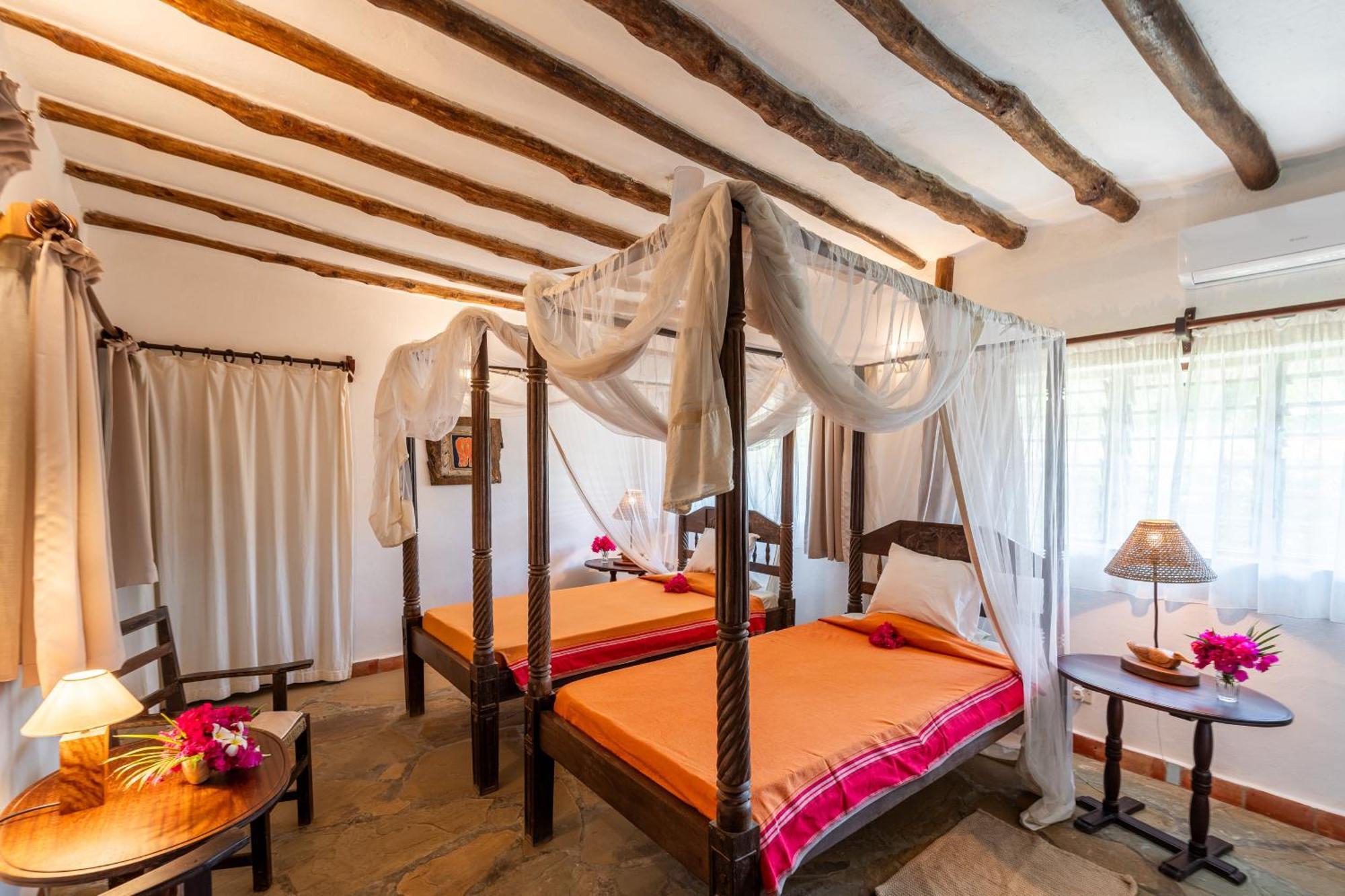 Diani Marine Divers Village Діані-Біч Екстер'єр фото