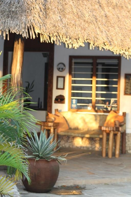 Diani Marine Divers Village Діані-Біч Екстер'єр фото